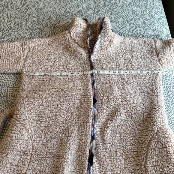 Vera Bradley | Tan Teddy Robe with Patterned Trim - Picture 6 of 9